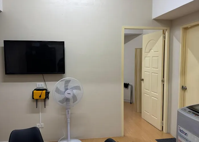 Greenhills Commercial Center 1-2br شقة *